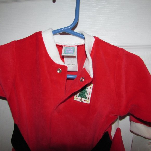 Little Me Santa Suit and Hat Sz 3 mos - Picture 11 of 11